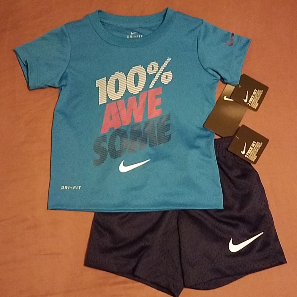 Nike Toddlers 2 Piece Set 2T